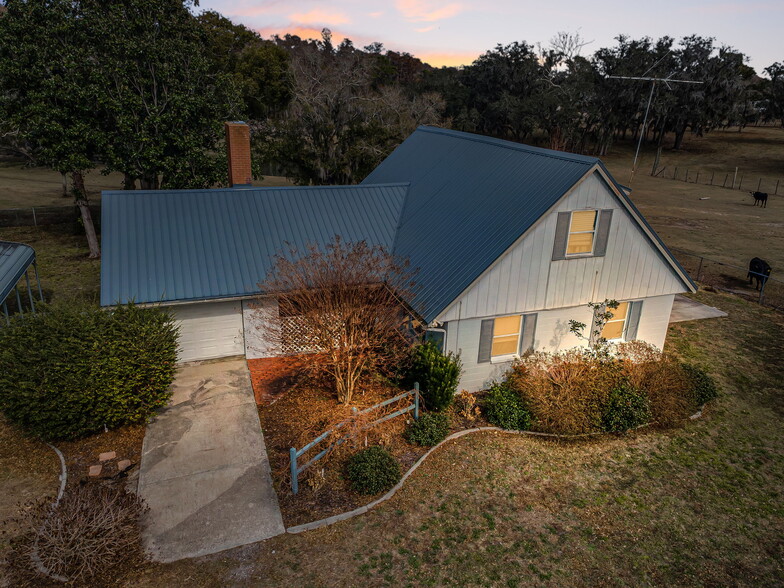 7230 Old Homestead Rd, New Port Richey, FL à vendre - Photo du bâtiment - Image 3 de 8