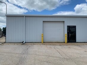 106 Beaver St, Yorkville, IL for lease Building Photo- Image 1 of 10