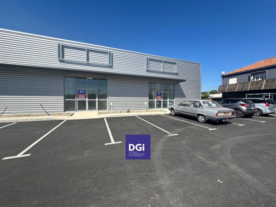 Flex in Nimes for lease Building Photo- Image 1 of 5