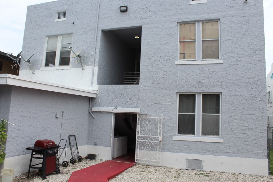 1528 SW 5th St, Miami, FL for sale - Building Photo - Image 2 of 8