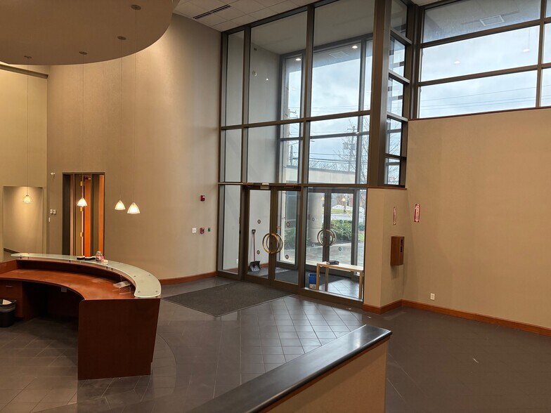 340 Nagel Dr, Cheektowaga, NY à vendre - Photo intérieure - Image 3 de 19