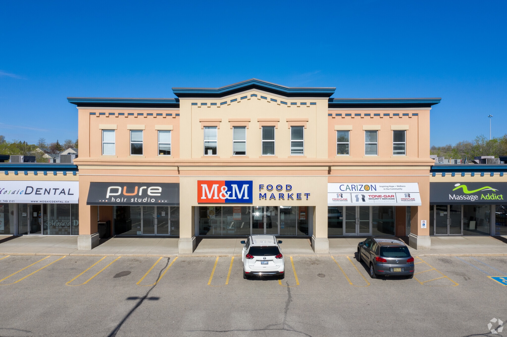 645 Westmount Rd E, Kitchener, ON for lease Building Photo- Image 1 of 9