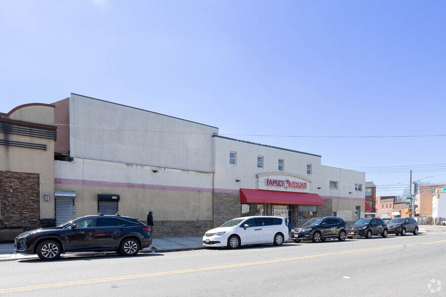 7502-7510 Rockaway Blvd, Woodhaven, NY à louer - Photo du bâtiment - Image 3 de 4