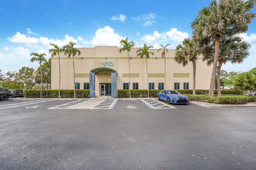 1284 Park Ln S, Jupiter, FL for sale - Building Photo - Image 1 of 1