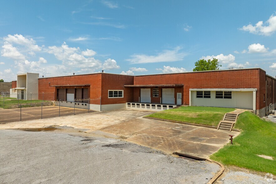 730-750 Huron St, Memphis, TN à louer - Photo du bâtiment - Image 2 de 6