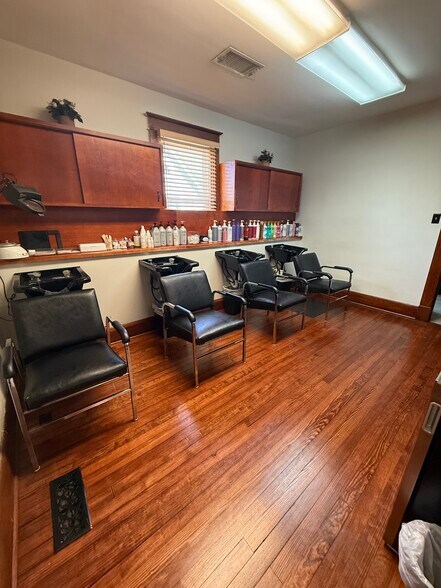8838 Belair Rd, Nottingham, MD à louer - Photo du bâtiment - Image 3 de 11