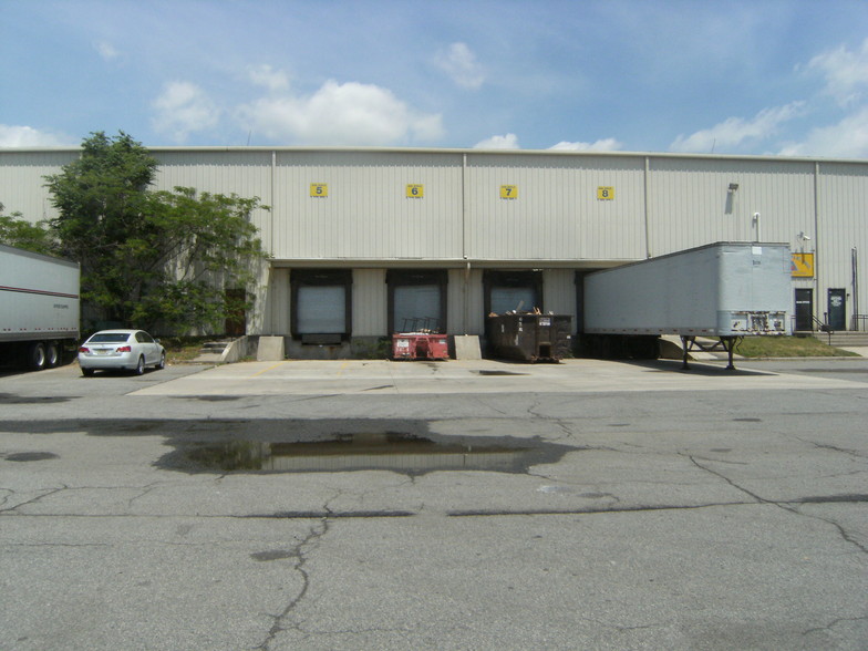 100 Middlesex Ave, Carteret, NJ for lease - Building Photo - Image 3 of 17