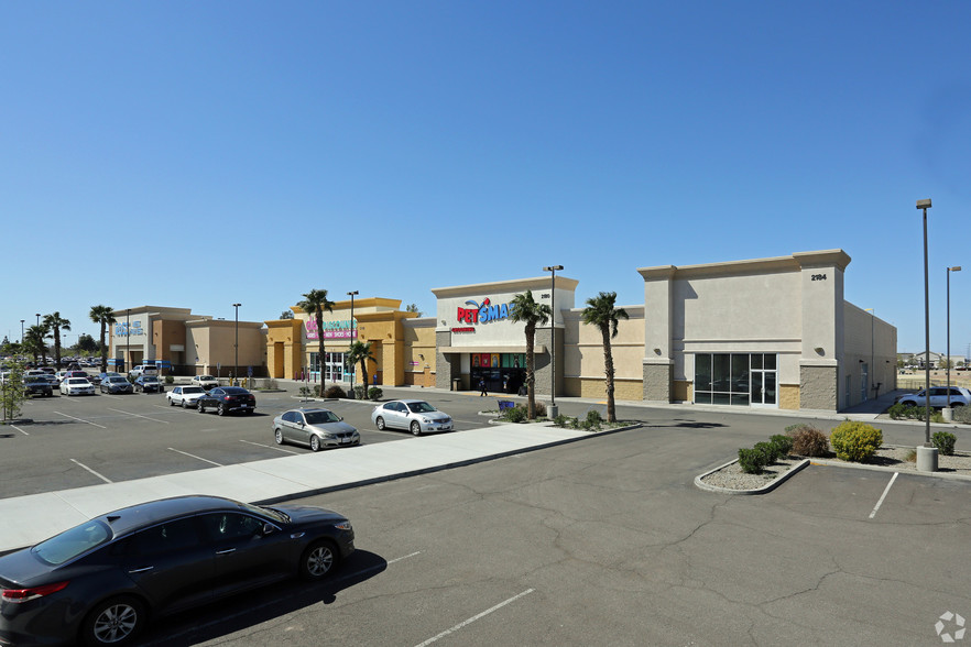 2140-2184 N Imperial Ave, El Centro, CA for lease - Building Photo - Image 2 of 22