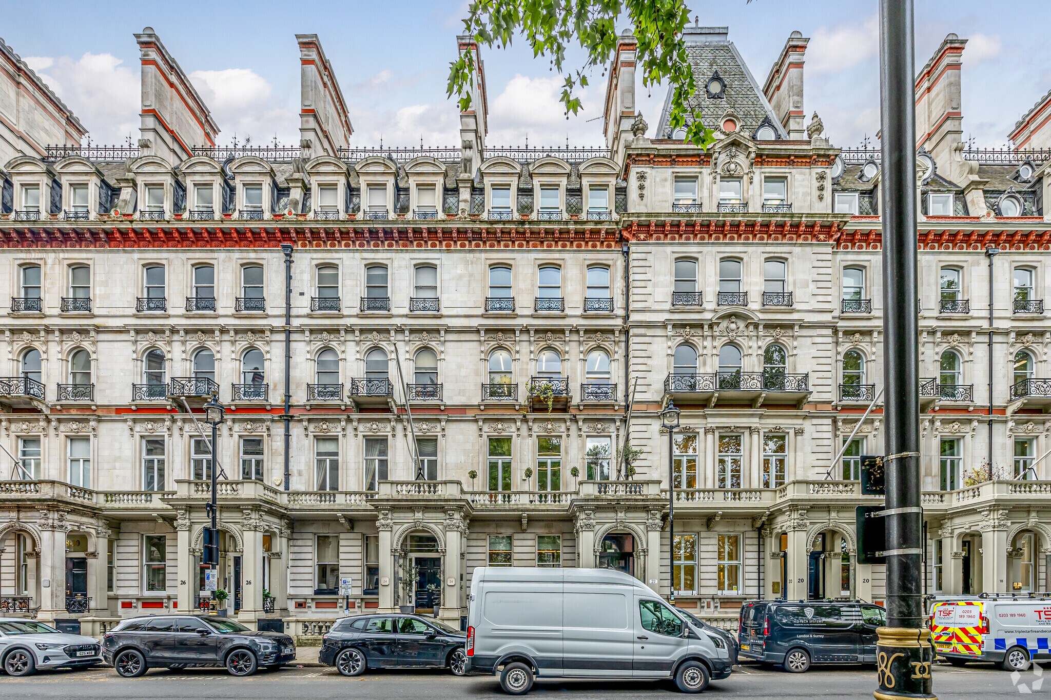 22 Grosvenor Gdns, Londres à louer Photo principale- Image 1 de 45