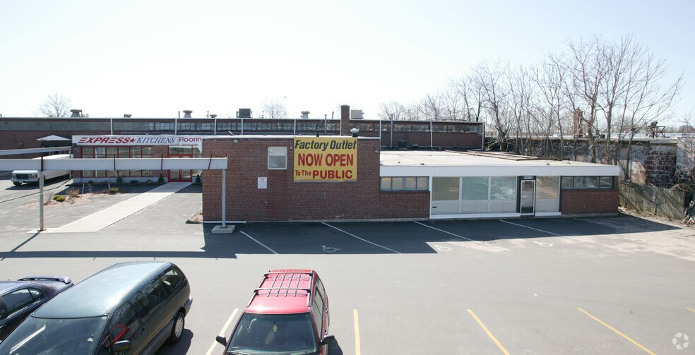 3080 Main St, Hartford, CT à vendre - Photo du bâtiment - Image 3 de 10