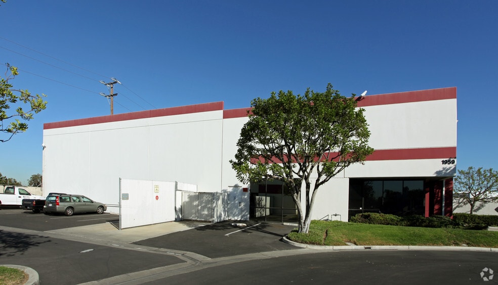 1959 N Main St, Orange, CA for lease - Building Photo - Image 2 of 3