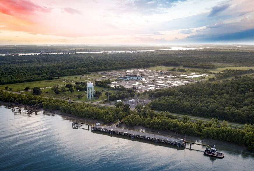 3607 English Turn Rd, Braithwaite, LA à louer - Photo du bâtiment - Image 1 de 9