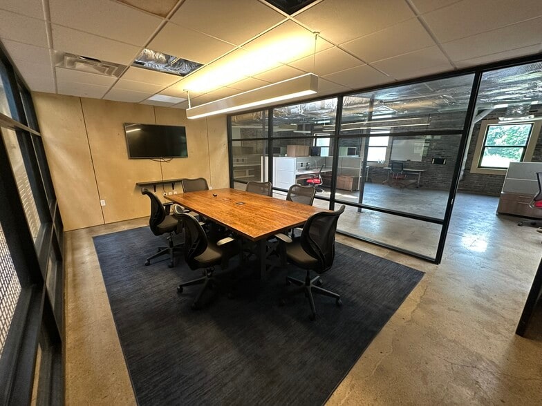 317-325 S Main St, Pittsburgh, PA for sale - Building Photo - Image 3 of 9
