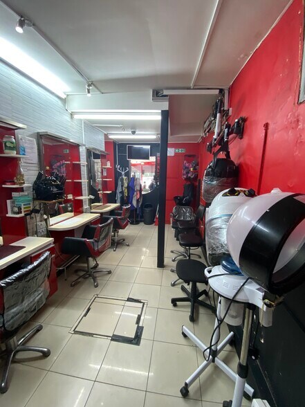 260 Langham Road, London for sale - Building Photo - Image 3 of 6