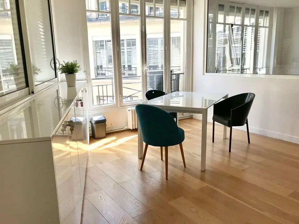 Bureau dans Paris à louer Photo intérieure- Image 1 de 9