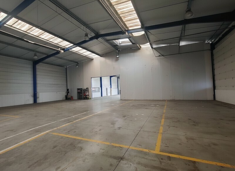 Industrial in Lespinasse for lease - Building Photo - Image 3 of 9