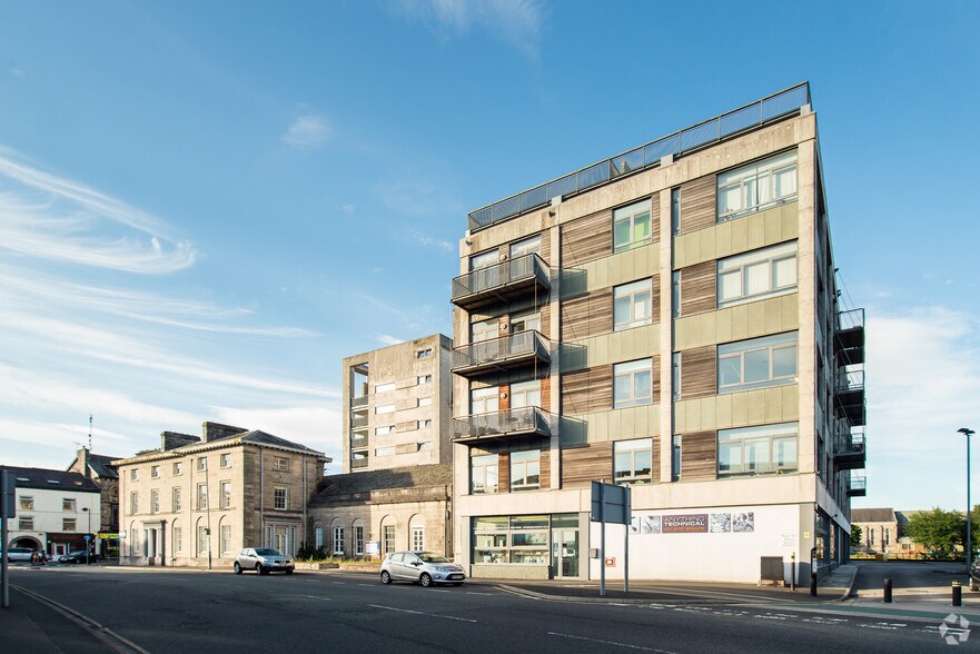 New Rd, Kendal à vendre - Photo du bâtiment - Image 1 de 2