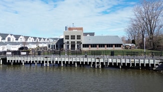 More details for 971 W Savidge St, Spring Lake, MI - Retail for Sale