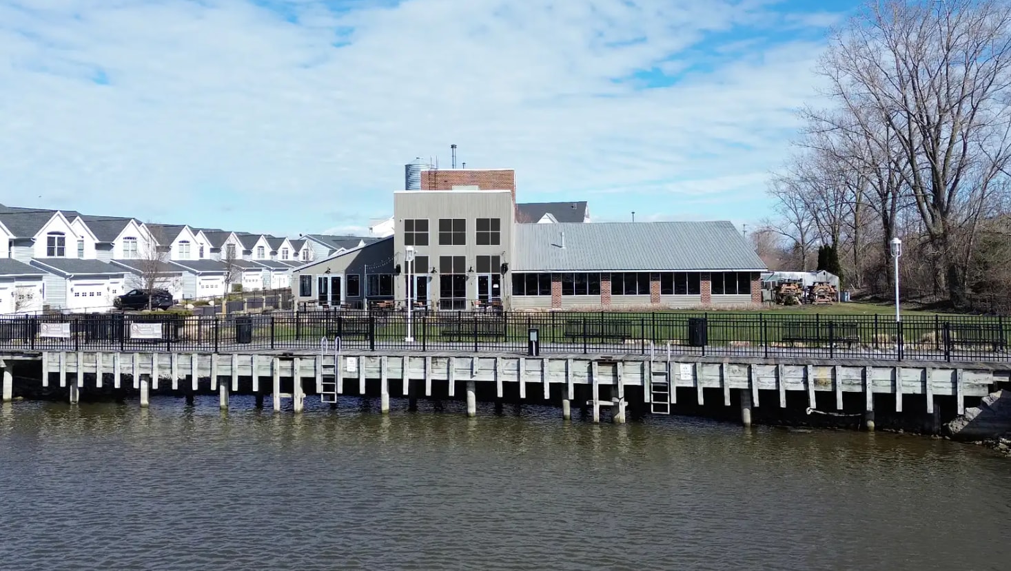 971 W Savidge St, Spring Lake, MI for sale Primary Photo- Image 1 of 2