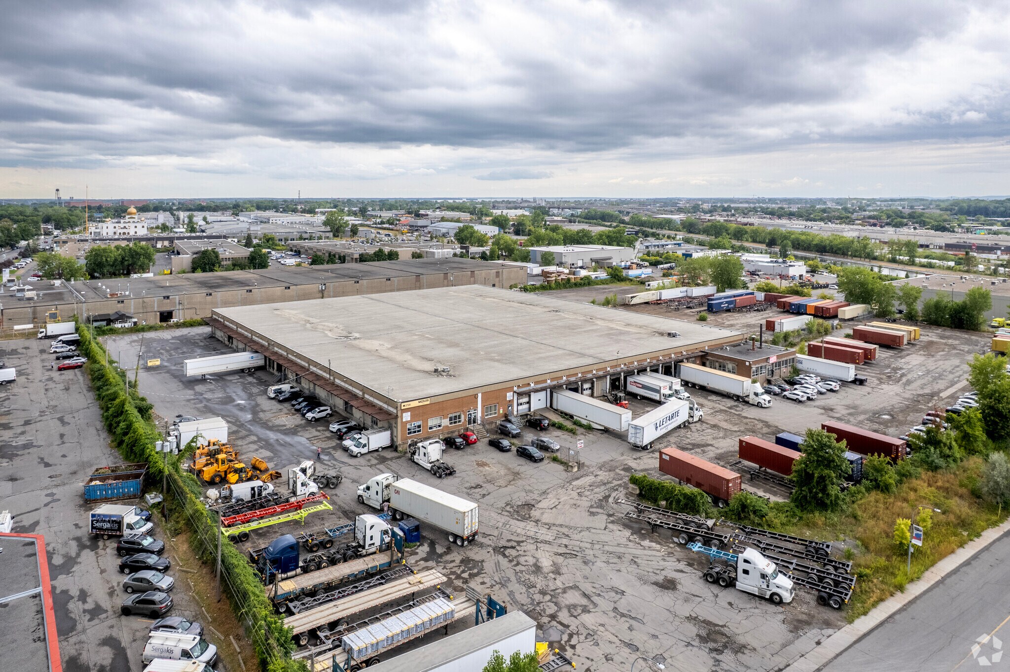 2698-2720 Rue Léger, Montréal, QC à louer Aérien- Image 1 de 5
