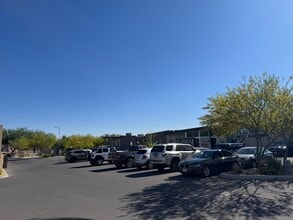 6301 Northern Pass Dr, El Paso, TX for lease Building Photo- Image 2 of 5