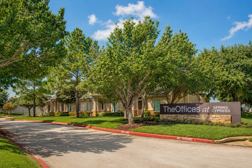11601 Spring Cypress Rd, Tomball, TX for lease - Building Photo - Image 2 of 37