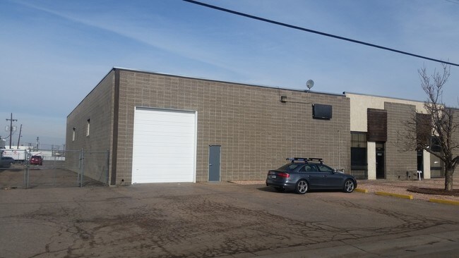 Plus de détails pour 6863-6865 E 48th Ave, Denver, CO - Industriel à louer
