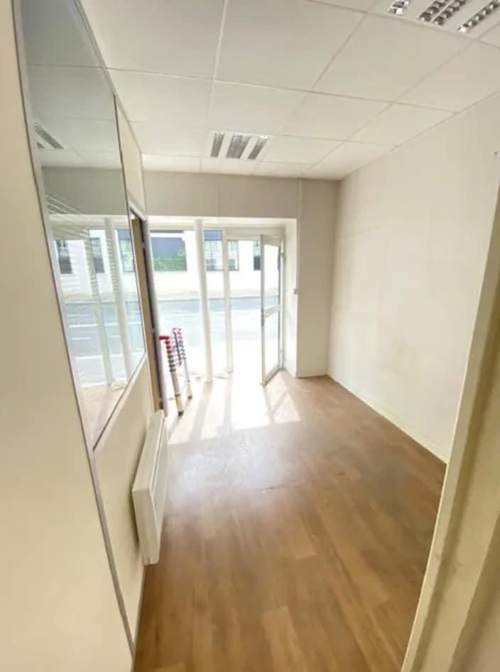 Bureau dans Paris à louer Photo intérieure- Image 1 de 5