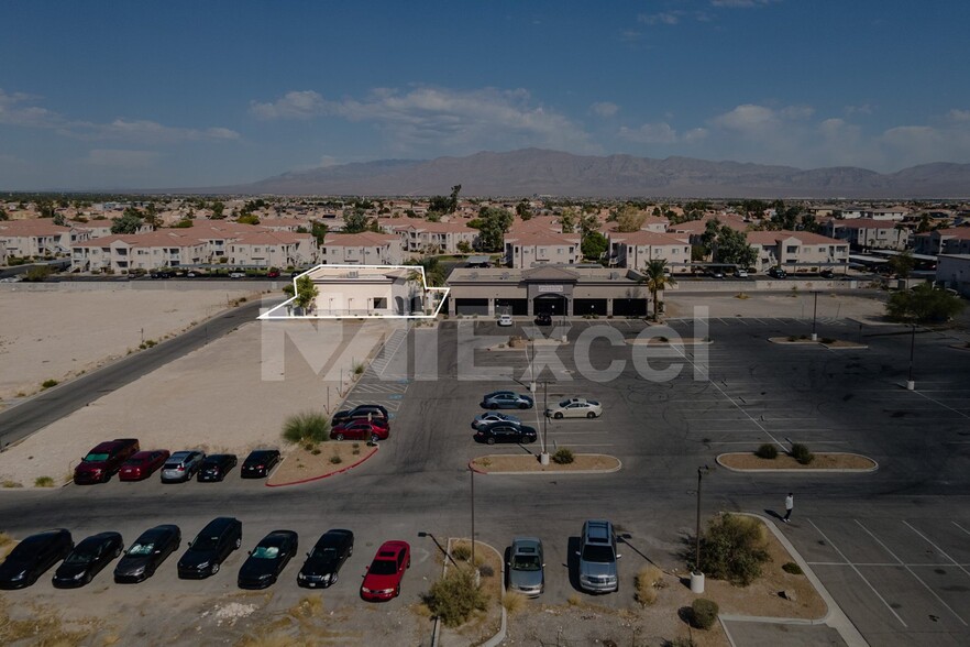 3050 W Cheyenne Ave, North Las Vegas, NV for lease - Aerial - Image 2 of 13