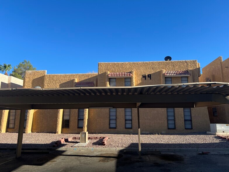 4650 Koval Ln, Las Vegas, NV à vendre - Photo du bâtiment - Image 3 de 11