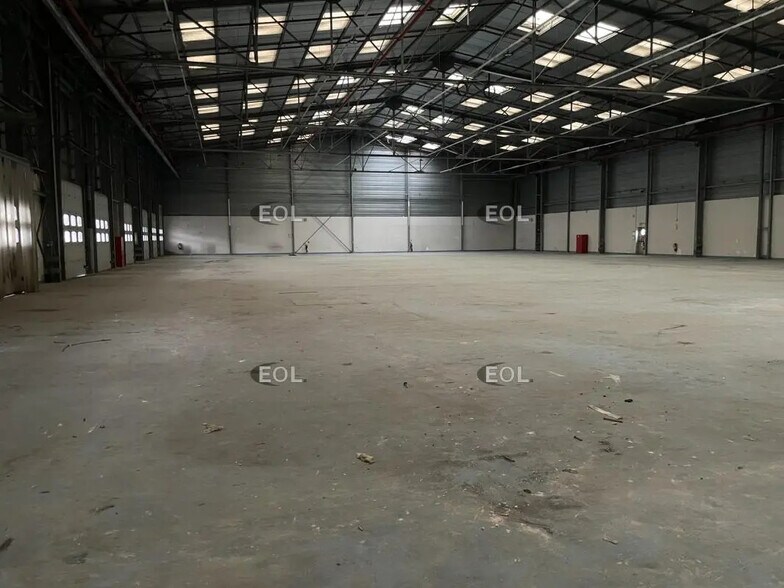 Industrial in Gennevilliers for lease - Interior Photo - Image 2 of 4