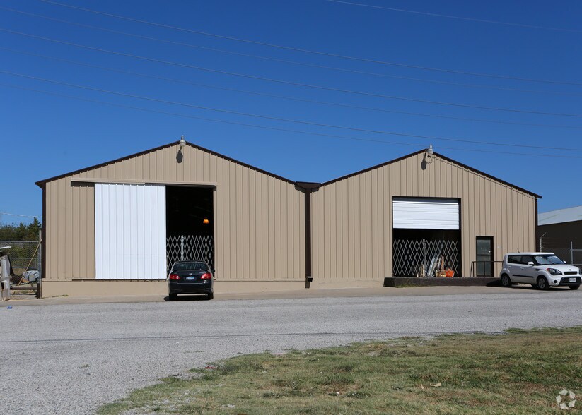 5709 Hart St, Fort Worth, TX à louer - Photo du bâtiment - Image 2 de 6