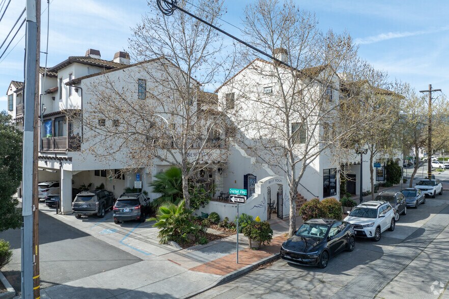 60 4th St, Gilroy, CA à louer - Photo du bâtiment - Image 3 de 5