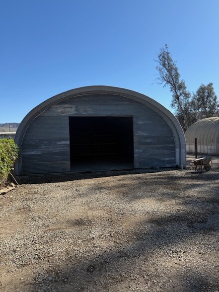 913 Shell Road Rd, Santa Paula, CA à louer - Photo du bâtiment - Image 2 de 12