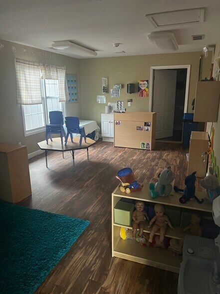 3723 Robinson Dr, Oakwood, GA à vendre - Photo intérieure - Image 3 de 6