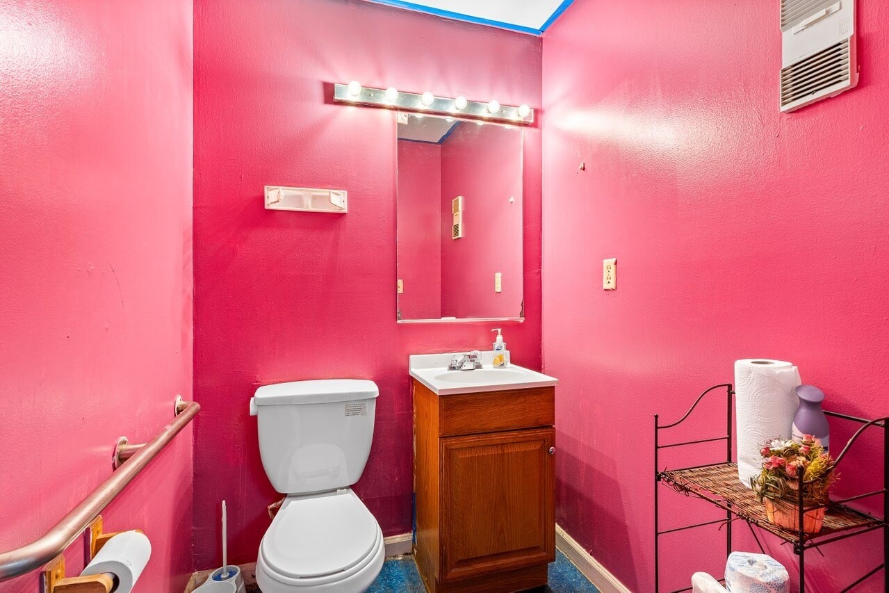 1973 10th Ave N, Lake Worth Beach, FL 33461 - Unit 1973-1975 - - Interior Photo - Image 2 of 18