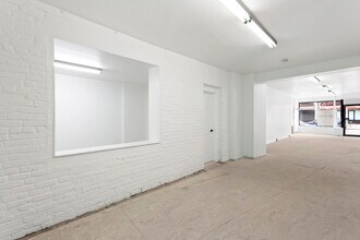 374 Myrtle Ave, Brooklyn, NY for lease Building Photo- Image 2 of 5