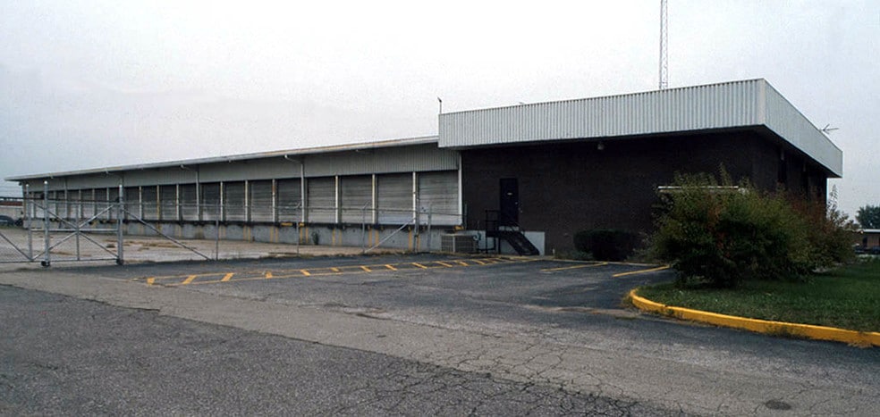 3600 Bells Ln, Louisville, KY for lease - Building Photo - Image 3 of 3