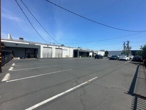 15610-15630 S Figueroa St, Gardena, CA for lease Building Photo- Image 2 of 12