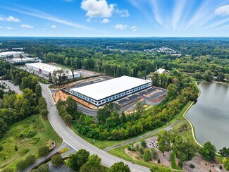 Plus de détails pour 13601 E Reese Blvd, Huntersville, NC - Industriel à vendre