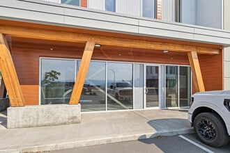 2173 Optic Crt, Kelowna, BC for lease Interior Photo- Image 2 of 8