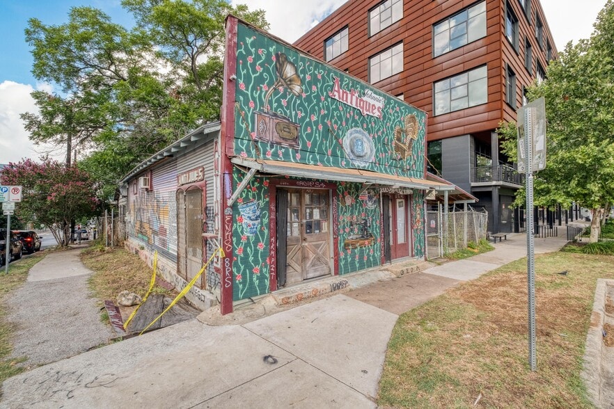911 E 6th St, Austin, TX for sale - Building Photo - Image 2 of 17