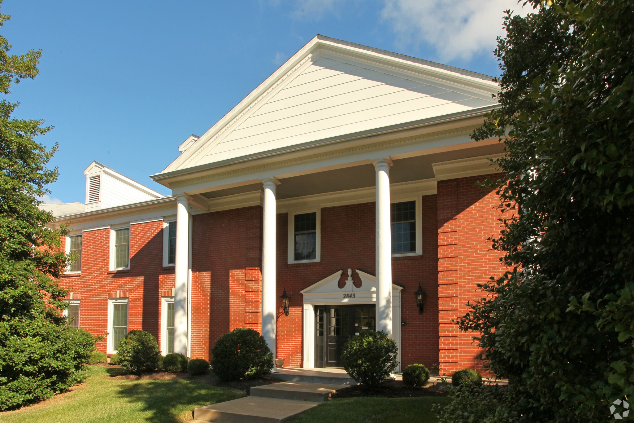2843 Brownsboro Rd, Louisville, KY à vendre Photo principale- Image 1 de 3