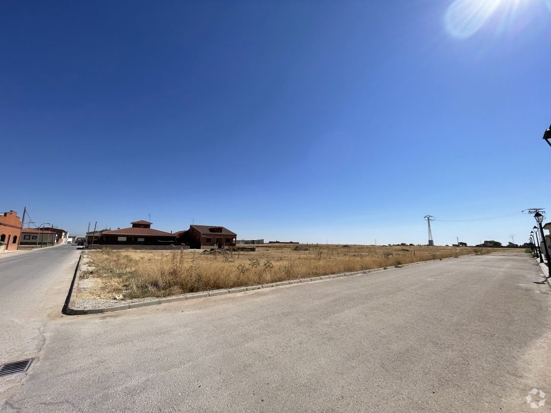 Calle Rodríguez de la Fuente, s/n, La Villa de Don Fadrique, Toledo à vendre Photo principale- Image 1 de 6