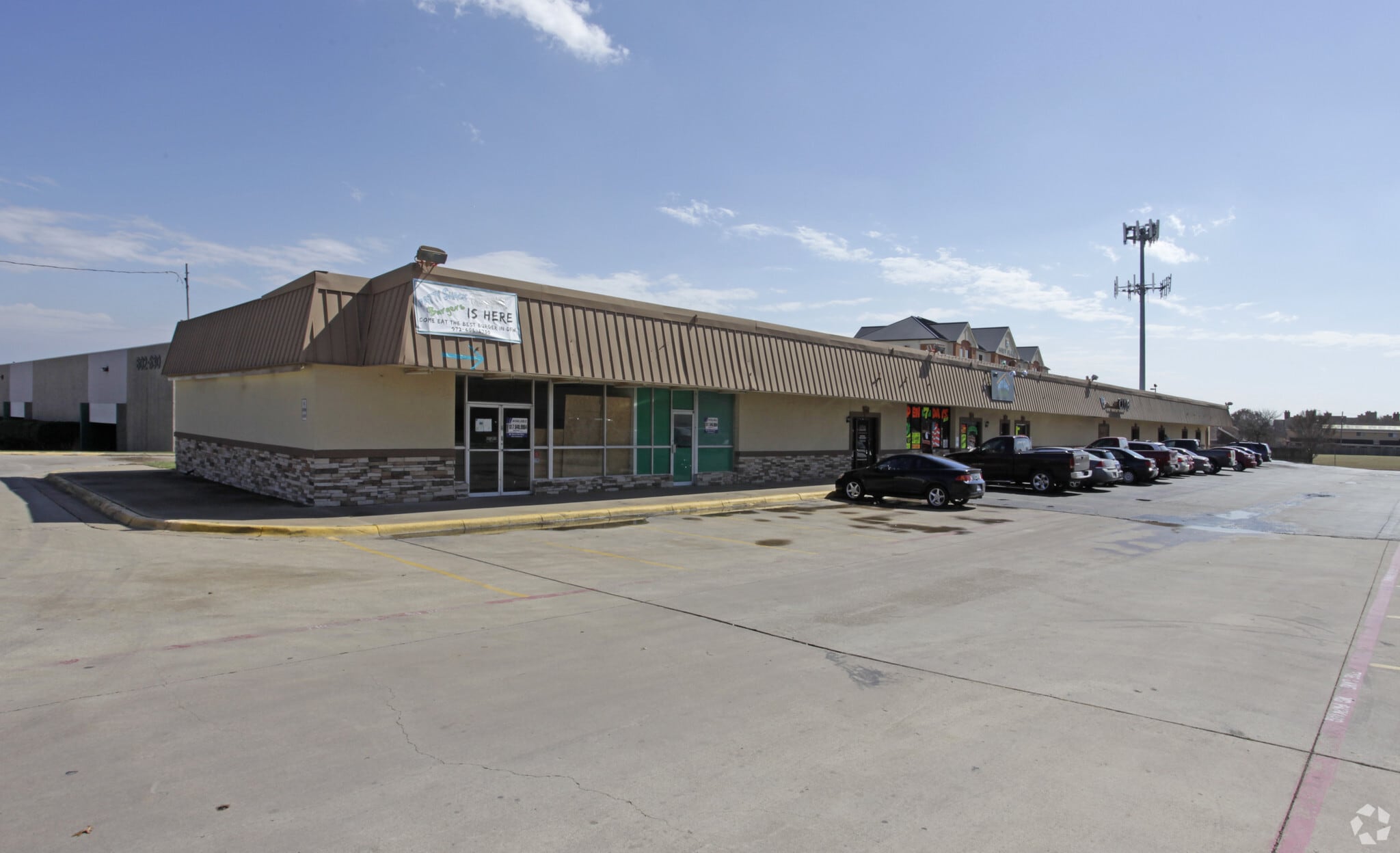 506 E Avenue K, Grand Prairie, TX for sale Primary Photo- Image 1 of 11