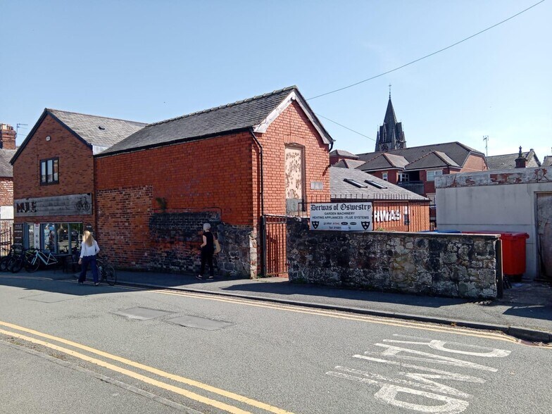 Salop Rd, Oswestry à vendre - Photo du bâtiment - Image 1 de 2