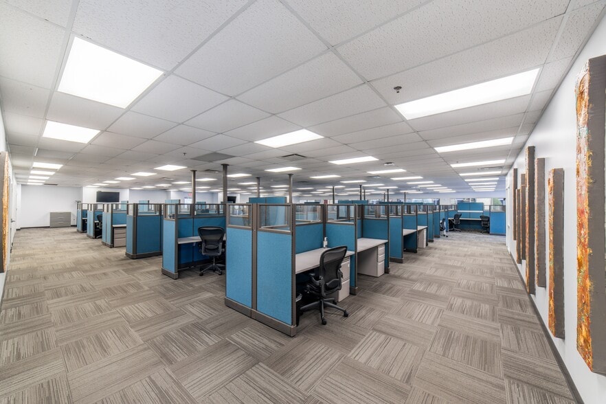 224 JB Hunt Corporate Dr, Lowell, AR for lease - Interior Photo - Image 3 of 7