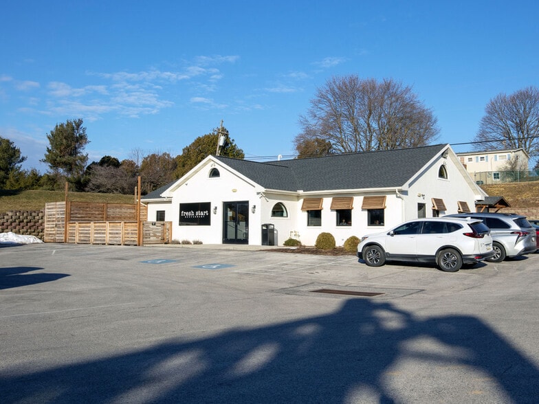 4345 W Market St, York, PA for sale - Building Photo - Image 3 of 15