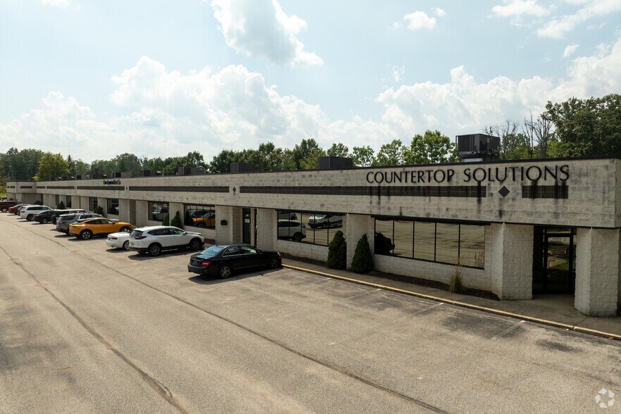 9345 Ravenna Rd, Twinsburg, OH for lease - Building Photo - Image 3 of 5