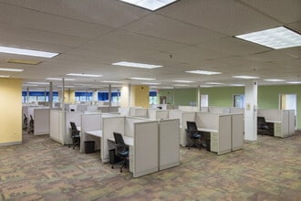 4800-4850 E Street Rd, Trevose, PA à louer Photo intérieure- Image 1 de 7